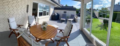 Tarp House | Ferienhaus Uggelharde mit großer Terrasse