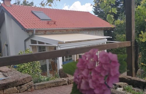 Burrweiler House | Ferienhaus Weinstraßenblick mit Panoramablick