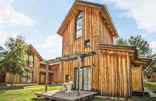 Sankt Lorenzen ob Murau House | Ferienpark Kreischberg is located in the green heart of Austria - in Styria.