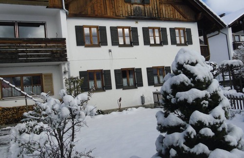 Berghof Condo | Ferienwhg.in Berghof, ground floor cozy in alpine style with carport