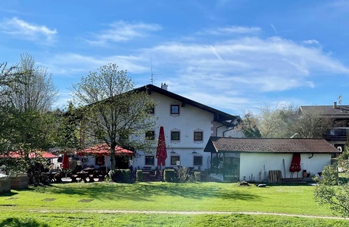 Breitbrunn a. Chiemsee Apartment | Ferienwohnung für 4 Personen, 2 Schlafzimmer, 80qm