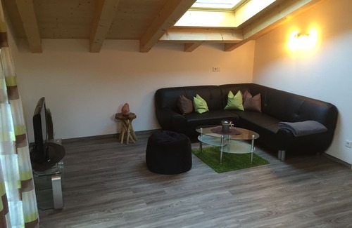 Schoenau am Koenigssee Apartment | Ferienwohnung Restenlehen für 2-5 Pers., 2 getr. Schlafzimmer mit Balkon