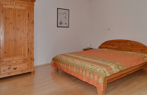 Bodman-Ludwigshafen Apartment | Ferienwohnung 1. OG, 80qm, 1 Schlafzimmer, 1 Wohn-/Schlafzimmer, max. 5 Personen