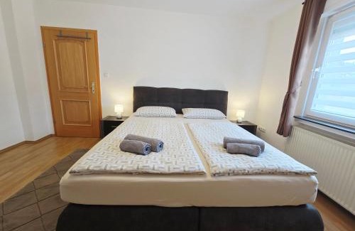 Weilerswist Apartment | Ferienwohnung 1 - Nähe Phantasialand, Köln, Bonn, Brühl