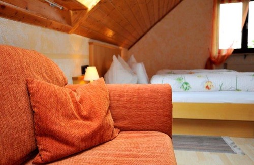 Opfingen House | Ferienwohnung 10, 80qm, 2 Schlafzimmer, 2-4 Personen