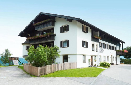 Aufham Apartment | Ferienwohnung 13 Jenner, 2 Schlafzimmer, TV, 6 Pers