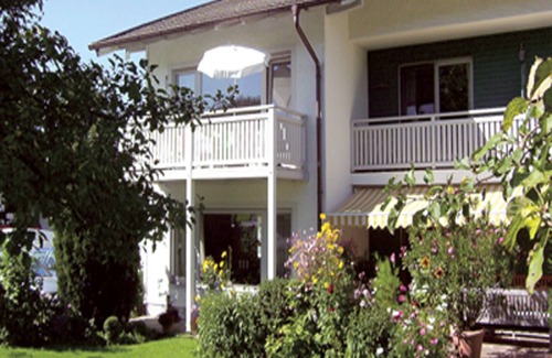 Antwort Apartment | Ferienwohnung, 48 qm Obergeschoss, 1 separates Schlafzimmer