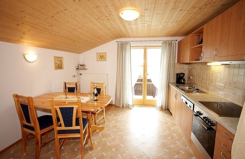 Reit im Winkl Apartment | Ferienwohnung 50qm, Allergikerfreundlich, Küche, Dusche/WC, Südbalkon