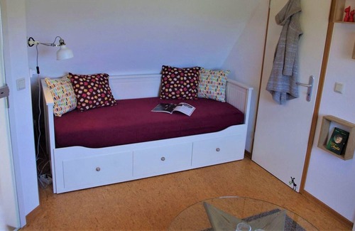 Roensahl Apartment | Ferienwohnung, 50qm mit 1 Schlafraum und Garten für max. 4 Personen