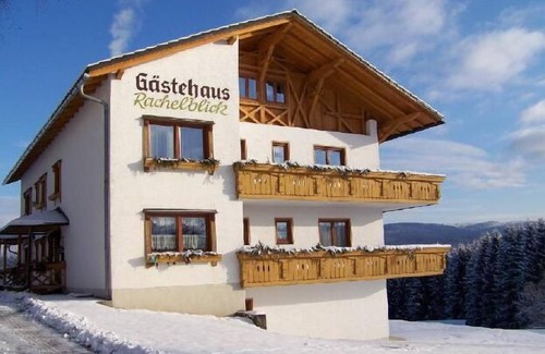 Flanitz Apartment | Ferienwohnung 77 qm neu Renoviert