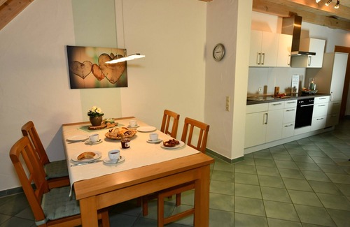 Hayingen Apartment | Ferienwohnung 8 (OG) für 2-3 Personen - auch f. Gäste m. kl. Hund