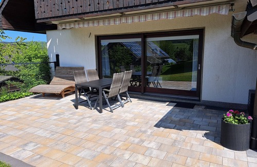 Wiemeringhausen Apartment | Ferienwohnung, 80 qm, 2 Schlafzimmer, Terrasse mit Garten, Max. 4 Personen