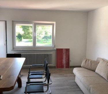 Muensingen Apartment | Ferienwohnung Albblick 3 Münsingen Wohnung mit 4 Schlafzimmern 3 Doppel, 1 Einzelzimmer