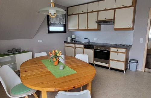 Minderlittgen Apartment | Ferienwohnung am Eifel-pilger-radweg - Appartement/fewo, Dusche, WC, 1 Schlafraum
