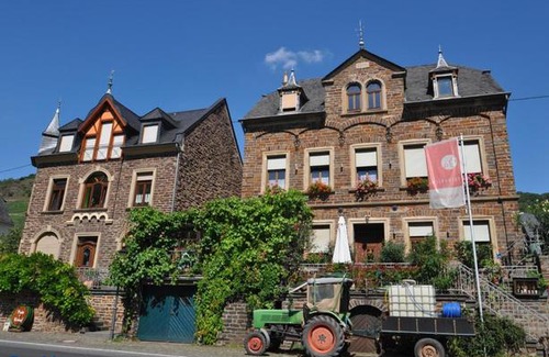 Kaimt Apartment | Ferienwohnung am Moselufer