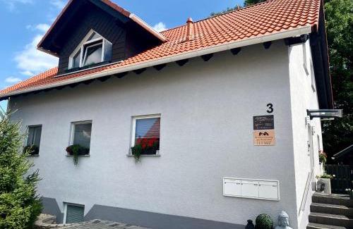 Alach Apartment | Ferienwohnung Am Wäldchen