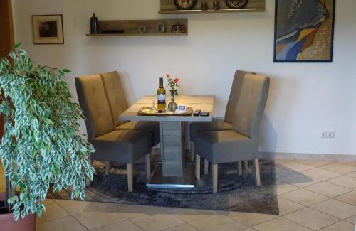 Brohl-Lutzing Apartment | Ferienwohnung Am Waldrand