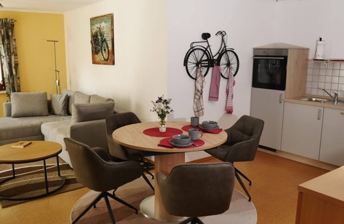 Langenlonsheim Apartment | Ferienwohnung an den Weingärten - Holiday apartment with 2 bedrooms and terrace