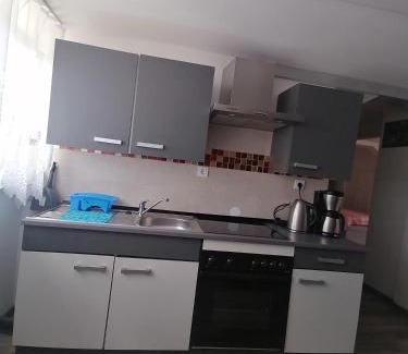 Saarlouis Apartment | Ferienwohnung Andreea