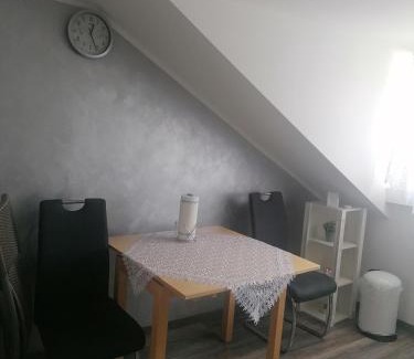 Saarlouis Apartment | Ferienwohnung Andreea