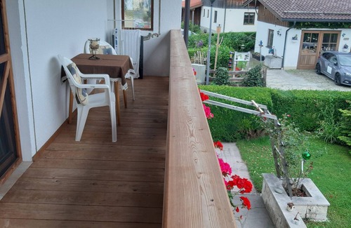 Bad Feilnbach Apartment | Ferienwohnung Apfelbaum 1. Etage, 42 qm, 1 Sep. Schlafzimmer, Balkon