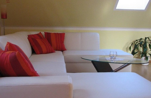 Elstra Apartment | Ferienwohnung/app. für 4 Gäste mit 75m² in Elstra