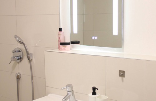 Hilden Apartment | Ferienwohnung/app. für 6 Gäste mit 70m² in Hilden