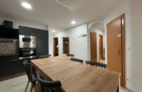 Sankt Polten Apartment | Ferienwohnung/app. für 8 Gäste mit 85m² in St. Pölten