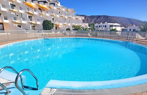 Giniginamar Apartment | Ferienwohnung Aurora in Giniginamar, Meerblick, Gemeinschaftspool