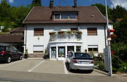 Albstadt Apartment | Ferienwohnung Behrens-Reinke, 30qm mit 1 Wohn-/Schlafraum für max. 2 Personen