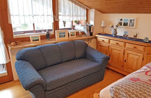 Aschau im Chiemgau Apartment | Ferienwohnung "Bergblickl" 28 qm, Dachgeschoss mit Balkon