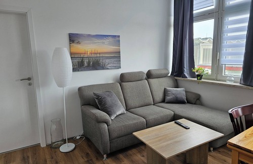 Dippelsdorf Apartment | Ferienwohnung Civrilli 1 Direkt an der B91