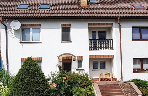 Ribnitz Apartment | Ferienwohnung Gänseblümchen