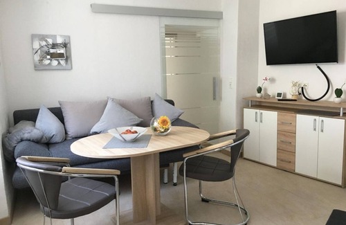 Zeltingen-Rachtig Apartment | Ferienwohnung Althoff