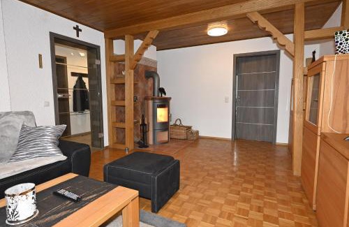 Blindert Apartment | Ferienwohnung Eifel (Blick Aremberg)