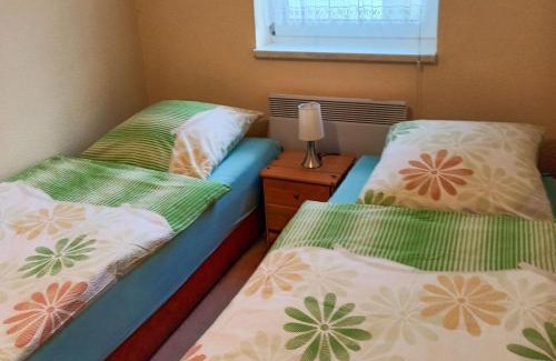 Kroeslin House | Ferienwohnung Elfi