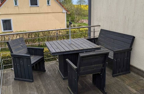 Neuenkirchen Apartment | Ferienwohnung Gartenblick auf Rügen, Ruhige Lage am Boddenhaustierfreundlich