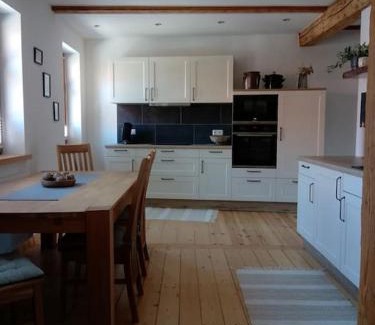 Gernrode Apartment | Ferienwohnung Gisela 80qm