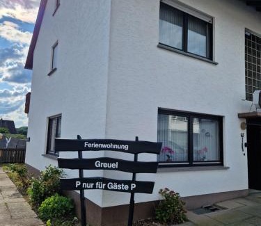 Hasenfeld Apartment | Ferienwohnung Greuel