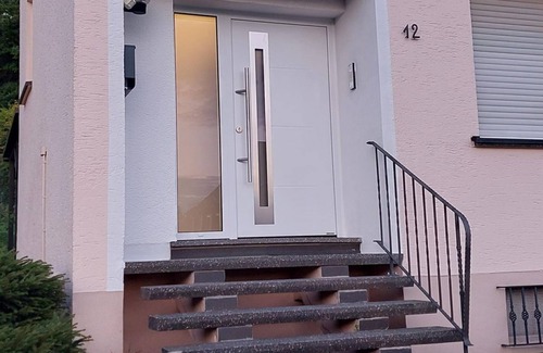 Daun Apartment | Ferienwohnung Haus Waldblick - 2-bett-ferienwohnung, Dusche/wc, 1 Schlafzimmer