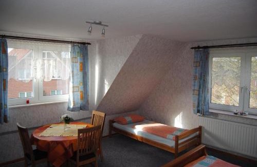 Windeby Apartment | Ferienwohnung In Beliebtem Gästehaus Mit Fahrradverleih In Ländlicher Gegend
