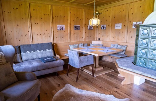 Reit im Winkl Apartment | Ferienwohnung in Unterwirts Almhütte auf der Winklmoosalm
