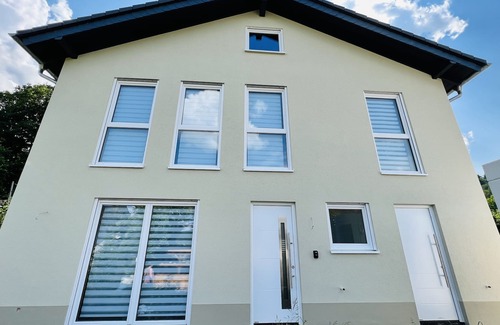 Luxem Apartment | Ferienwohnung in Wittlich, Ruhig, Sauber, Hell 73m²