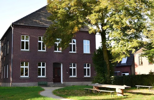 Kevelaer Condo | Ferienwohnung Josef - Wohnen wie zur Gründerzeit