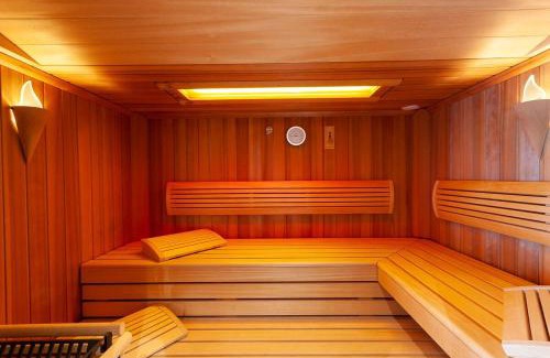 Sankt Andreasberg Apartment | Ferienwohnung Kühl 3 mit Balkon, Sauna und Fitnessraum