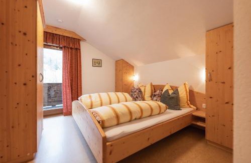 Mieders Apartment | Ferienwohnung Kirchbrücke