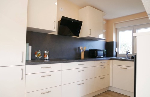 Mosbach Apartment | Ferienwohnung Kirschblüte, 82qm, 2 Schlafzimmer, max. 4 Personen