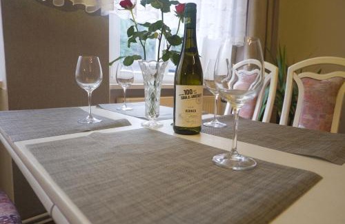 Schoenburg Apartment | Ferienwohnung Kroppenmühle