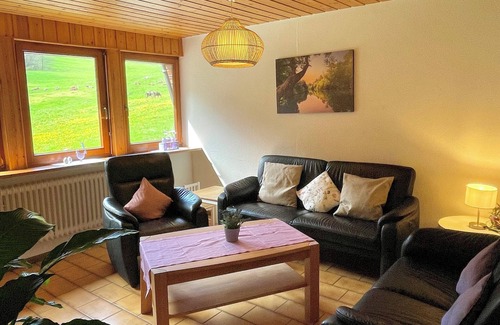 Kirchzarten Apartment | Ferienwohnung Lavendel mit 85qm, 1 Schlafzimmer, 1wohn-schlafbereich, Max. für 6 Personen