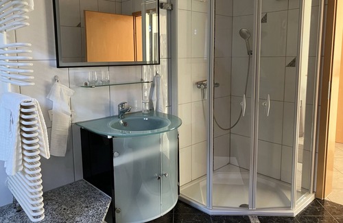 Dittelbrunn Apartment | Ferienwohnung Lorena, Absolute Ruhe in Zentraler Lage